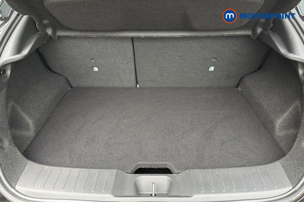 Nissan Juke Tekna Manual Petrol SUV - Stock Number (1641764) - 30th supplementary image