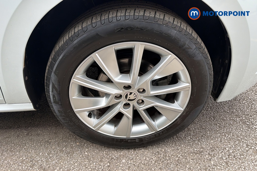 Skoda Kamiq Se Drive Manual Petrol SUV - Stock Number (1642221) - 47th supplementary image