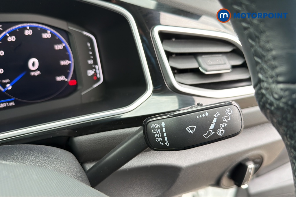Volkswagen T-Roc R-Line Automatic Petrol SUV - Stock Number (1642321) - 6th supplementary image