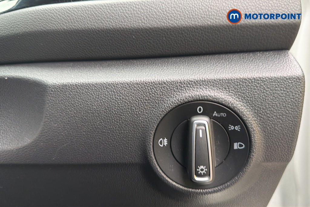 Volkswagen T-Roc R-Line Automatic Petrol SUV - Stock Number (1642321) - 11th supplementary image