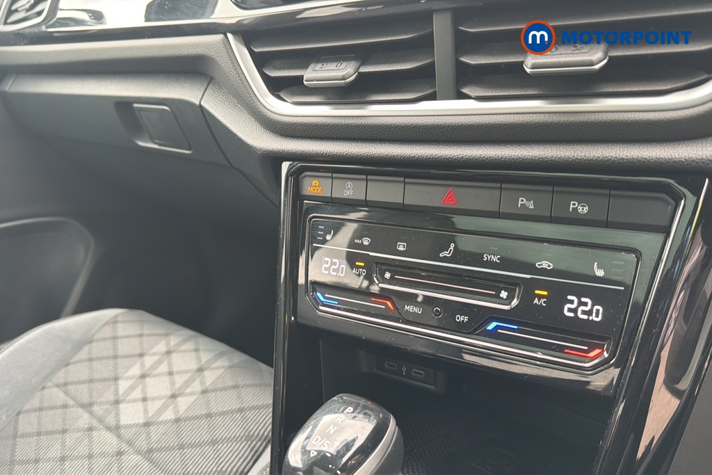 Volkswagen T-Roc R-Line Automatic Petrol SUV - Stock Number (1642321) - 12th supplementary image