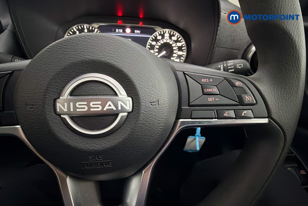 Nissan Juke Acenta Premium Manual Petrol SUV - Stock Number (1643188) - 4th supplementary image