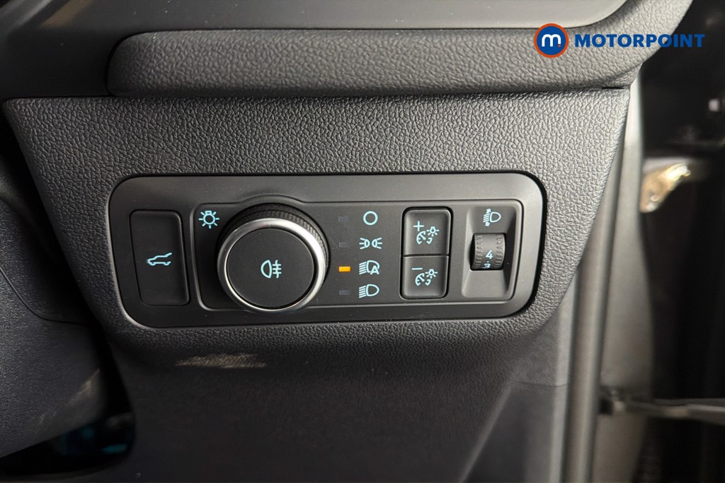 Ford Kuga St-Line Automatic Petrol-Electric Hybrid SUV - Stock Number (1643221) - 18th supplementary image