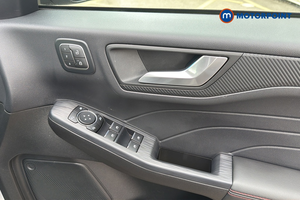Ford Kuga St-Line Automatic Petrol-Electric Hybrid SUV - Stock Number (1643245) - 19th supplementary image