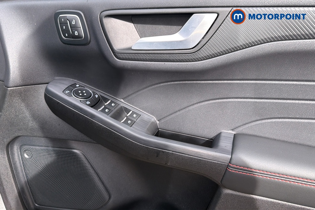 Ford Kuga St-Line Automatic Petrol-Electric Hybrid SUV - Stock Number (1643246) - 19th supplementary image