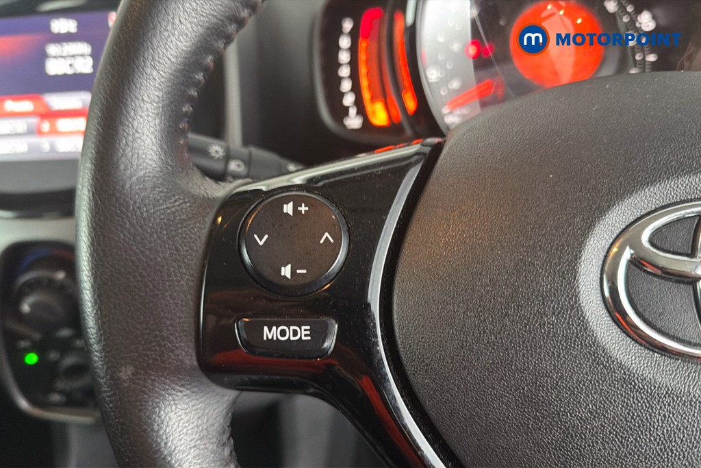 Toyota Aygo X-Play Manual Petrol Hatchback - Stock Number (1643263) - 3rd supplementary image