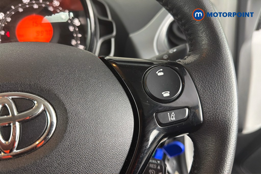 Toyota Aygo X-Play Manual Petrol Hatchback - Stock Number (1643263) - 4th supplementary image