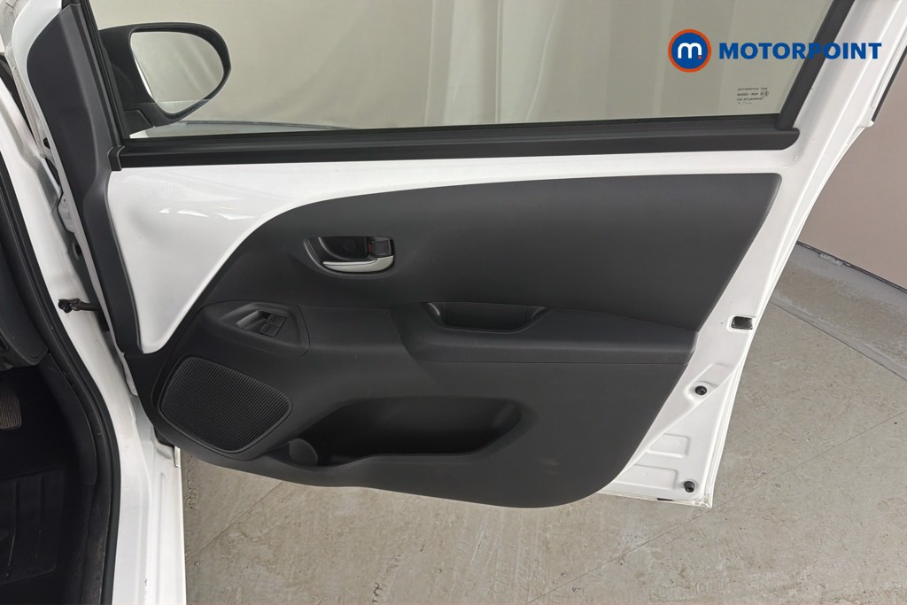 Toyota Aygo X-Play Manual Petrol Hatchback - Stock Number (1643263) - 19th supplementary image