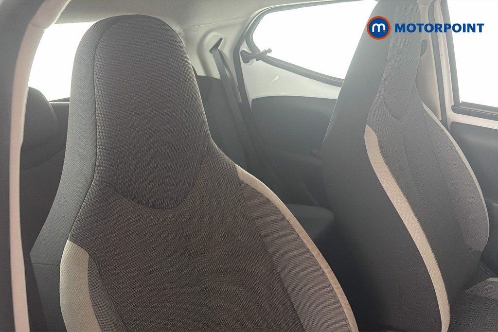 Toyota Aygo X-Play Manual Petrol Hatchback - Stock Number (1643263) - 23rd supplementary image
