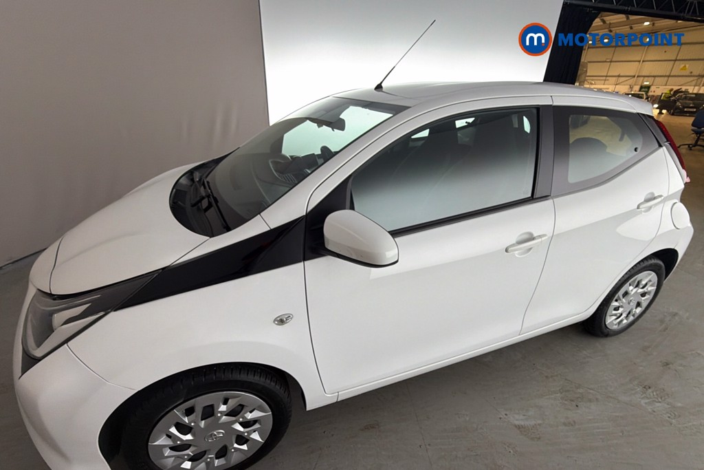 Toyota Aygo X-Play Manual Petrol Hatchback - Stock Number (1643263) - 43rd supplementary image