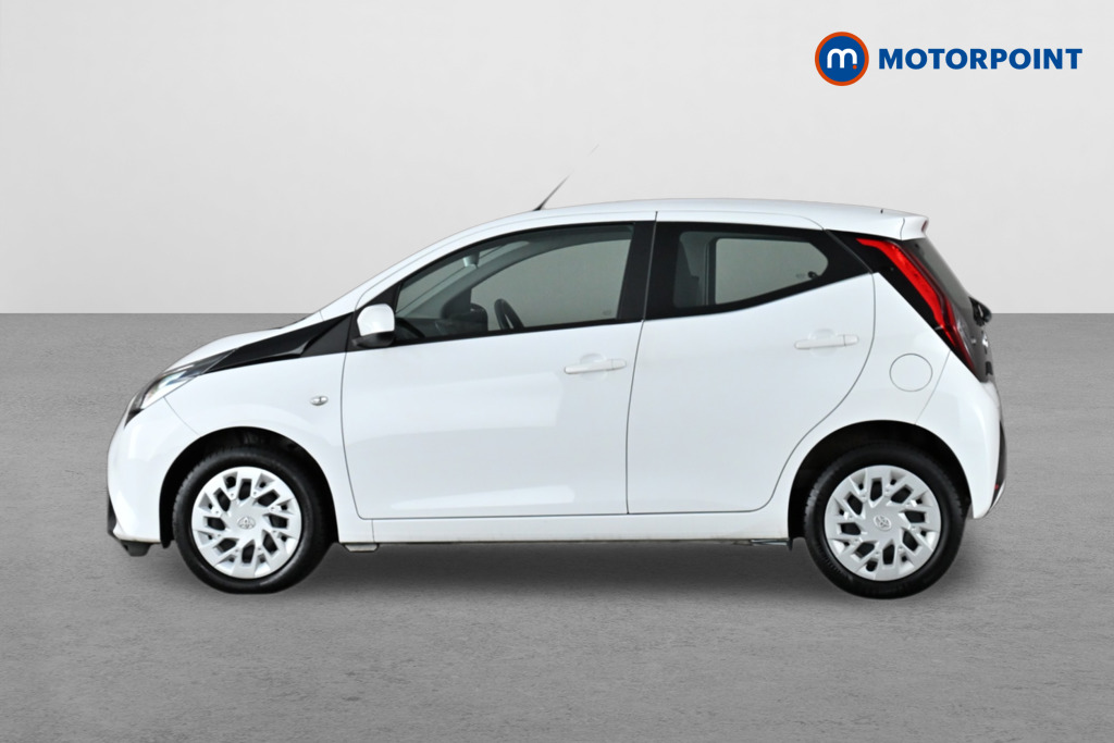 Toyota Aygo X-Play Manual Petrol Hatchback - Stock Number (1643263) - Passenger side