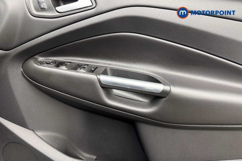 Ford Kuga St-Line Automatic Petrol SUV - Stock Number (1643292) - 18th supplementary image