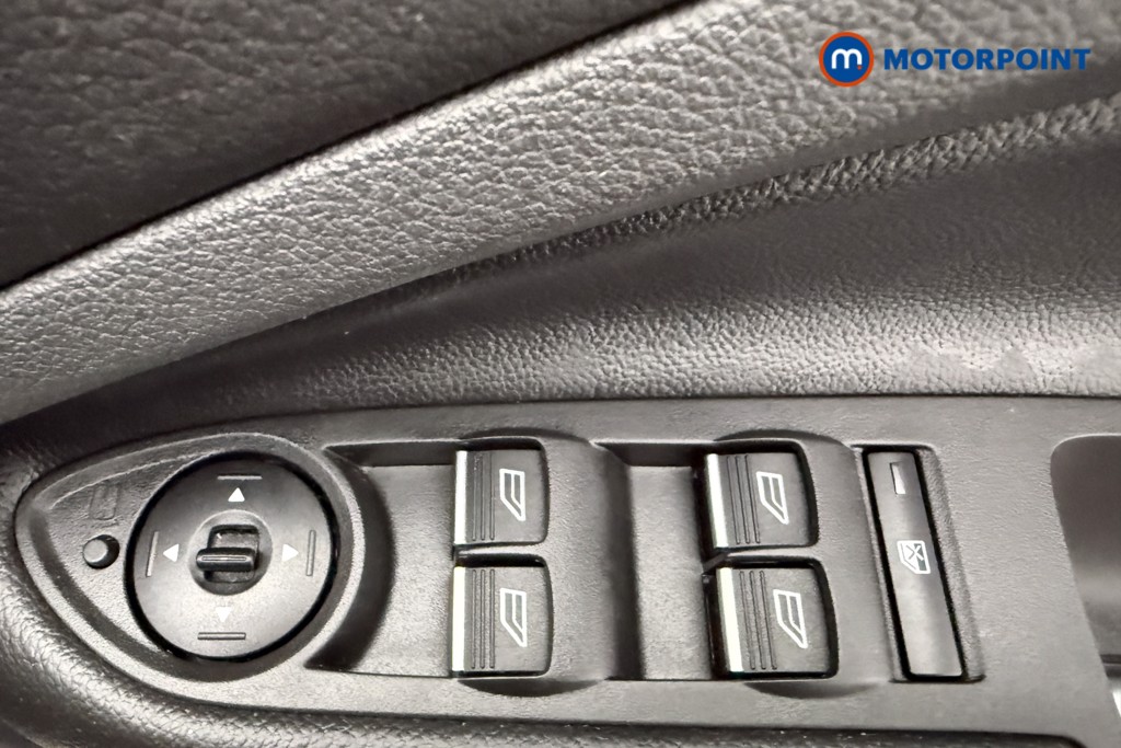 Ford Kuga St-Line Automatic Petrol SUV - Stock Number (1643292) - 19th supplementary image