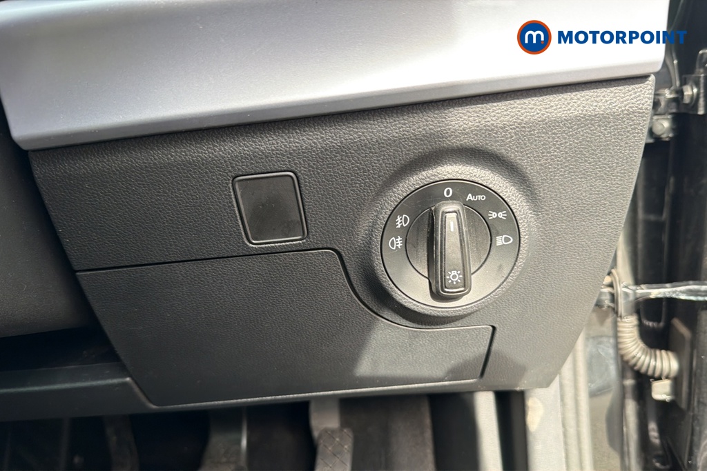 Seat Arona Fr Edition Manual Petrol SUV - Stock Number (1643601) - 11th supplementary image