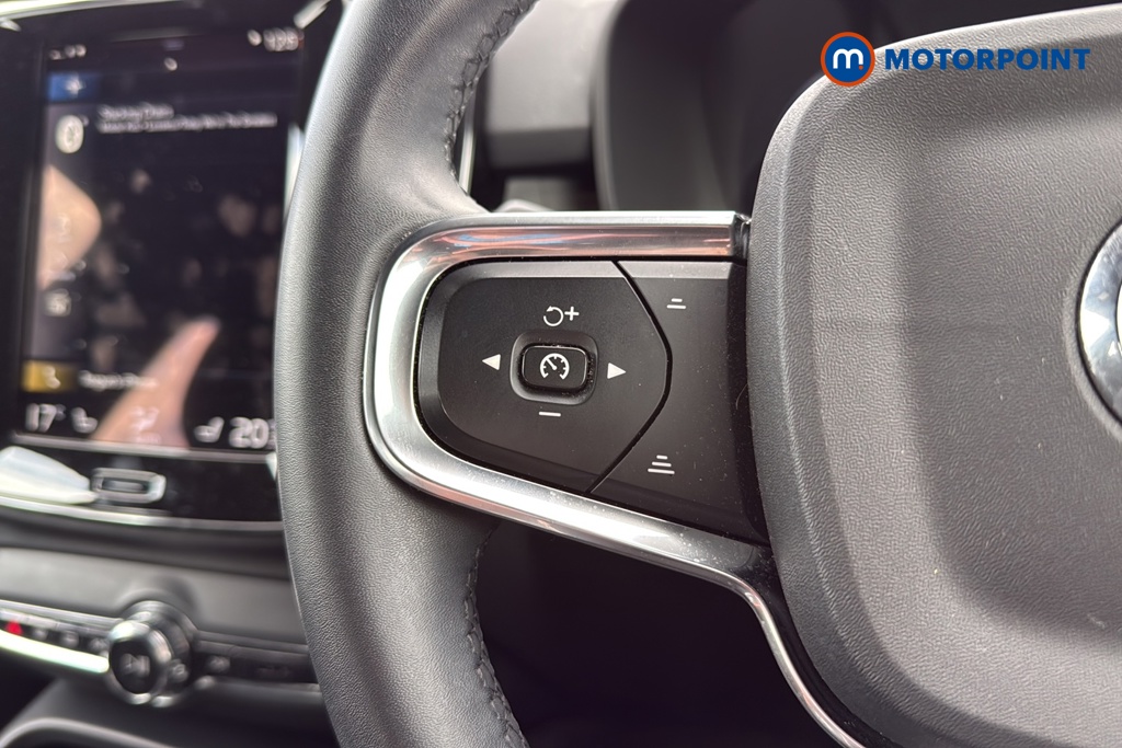 Volvo Xc40 Plus Automatic Petrol Plug-In Hybrid SUV - Stock Number (1643630) - 4th supplementary image