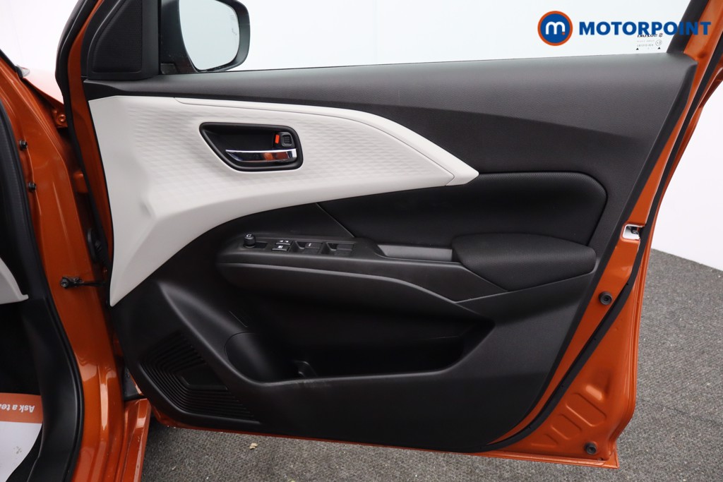 Suzuki Swift Motion Manual Petrol Hatchback - Stock Number (1643665) - 2nd supplementary image