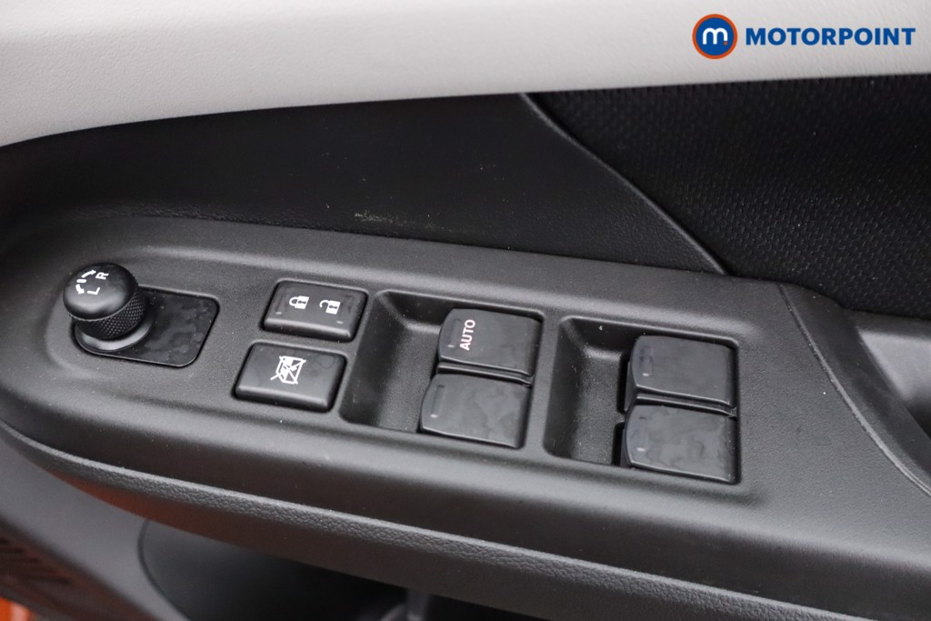 Suzuki Swift Motion Manual Petrol Hatchback - Stock Number (1643665) - 3rd supplementary image