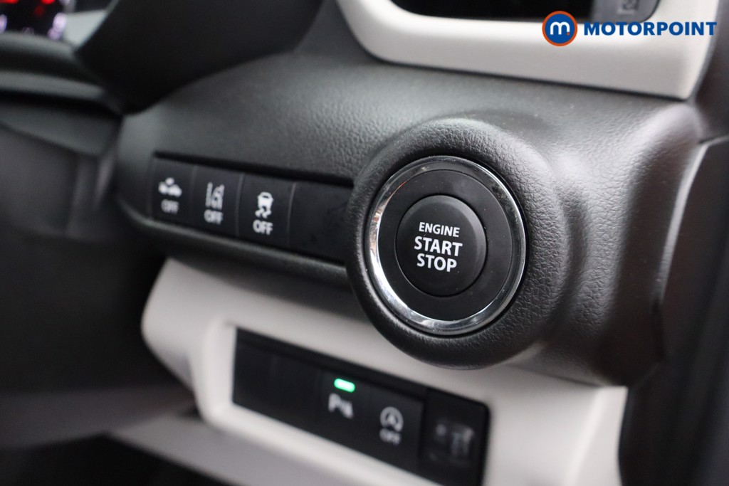 Suzuki Swift Motion Manual Petrol Hatchback - Stock Number (1643665) - 4th supplementary image