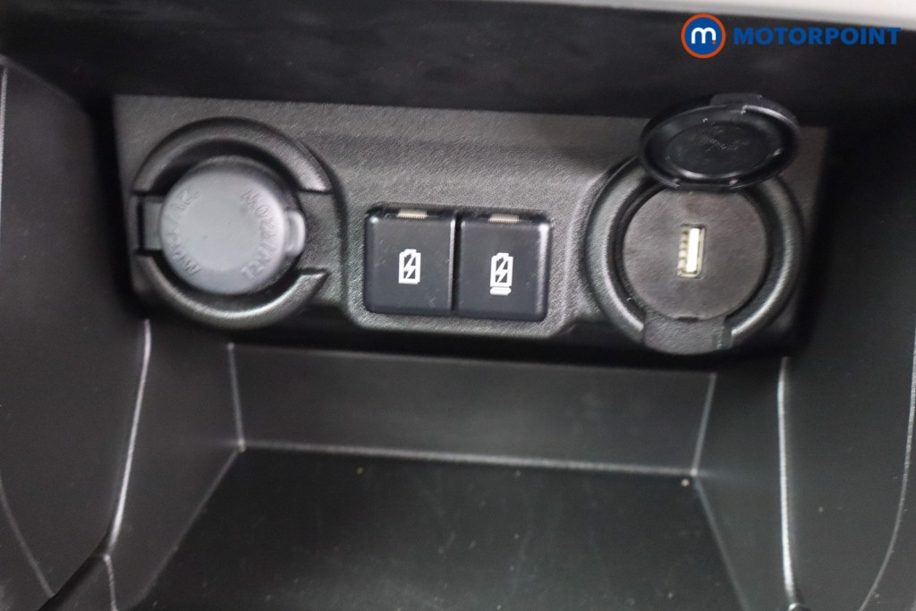 Suzuki Swift Motion Manual Petrol Hatchback - Stock Number (1643665) - 14th supplementary image