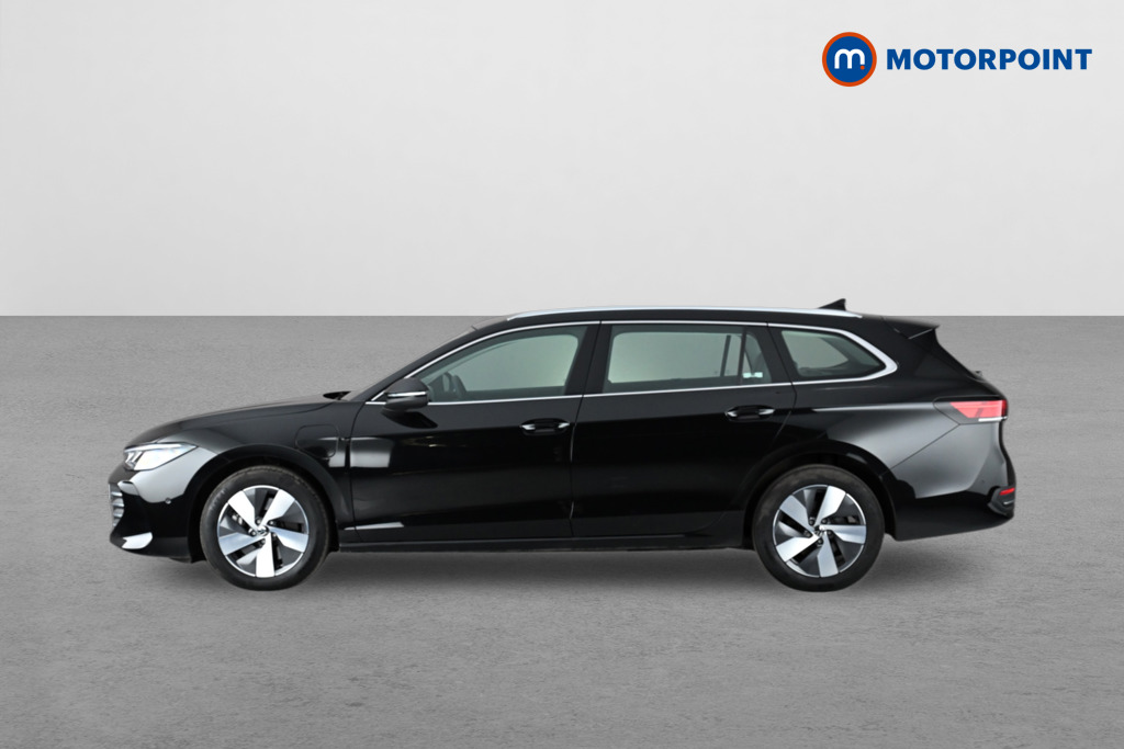 Volkswagen Passat Life Automatic Petrol Plug-In Hybrid Estate - Stock Number (1643778) - Passenger side