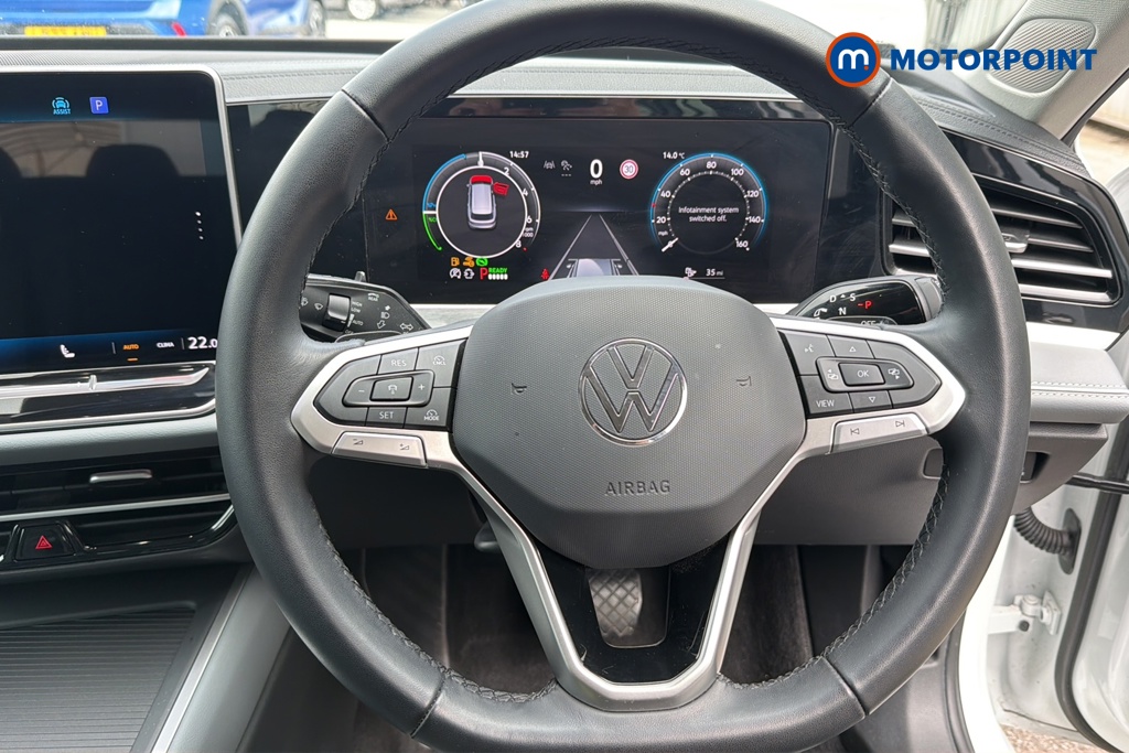Volkswagen Passat Life Automatic Petrol Plug-In Hybrid Estate - Stock Number (1643785) - 2nd supplementary image