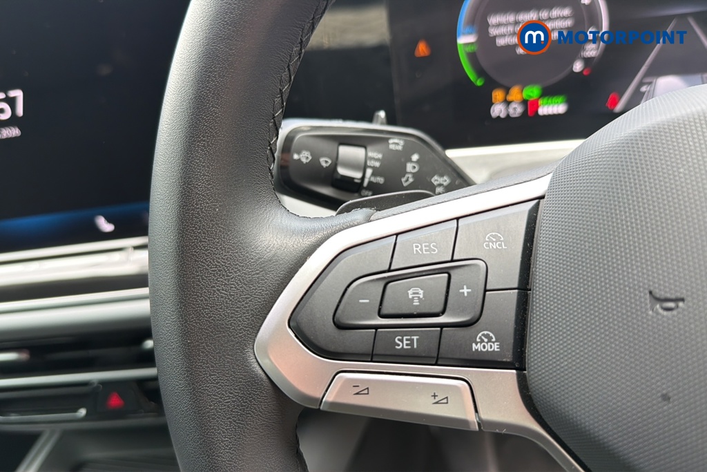 Volkswagen Passat Life Automatic Petrol Plug-In Hybrid Estate - Stock Number (1643785) - 4th supplementary image