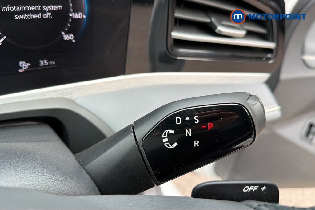 Volkswagen Passat Life Automatic Petrol Plug-In Hybrid Estate - Stock Number (1643785) - 6th supplementary image