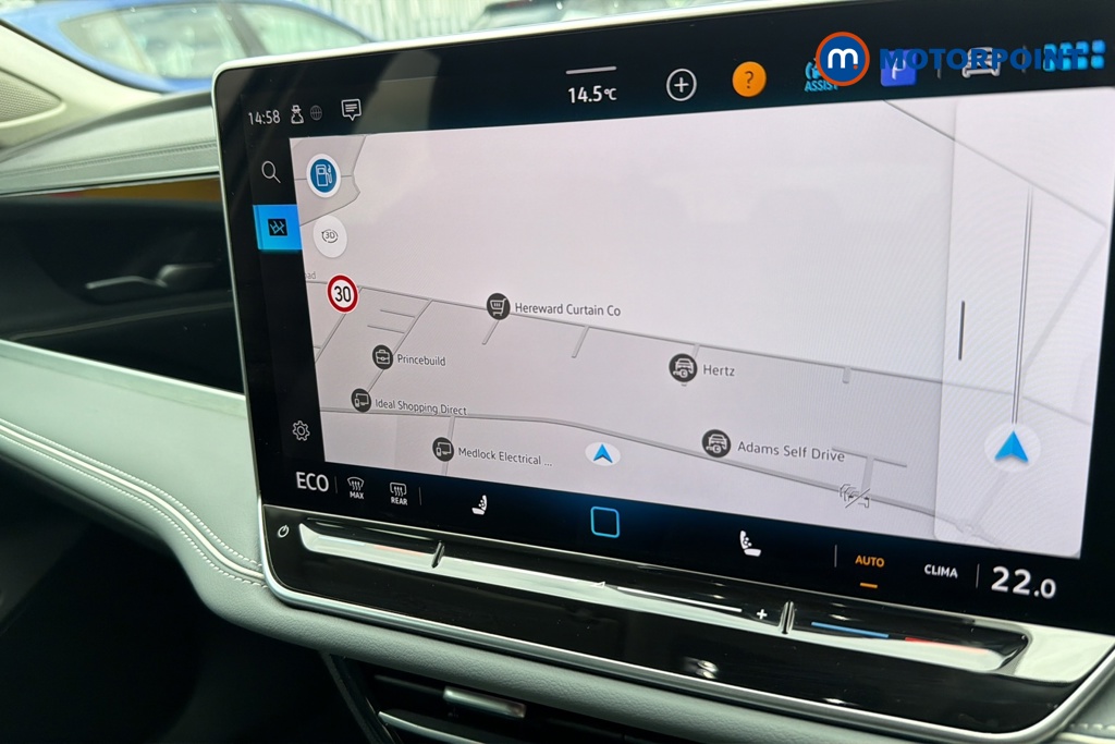 Volkswagen Passat Life Automatic Petrol Plug-In Hybrid Estate - Stock Number (1643785) - 9th supplementary image