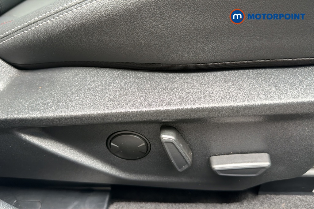 Ford Focus St-Line X Automatic Petrol Hatchback - Stock Number (1643879) - 23rd supplementary image
