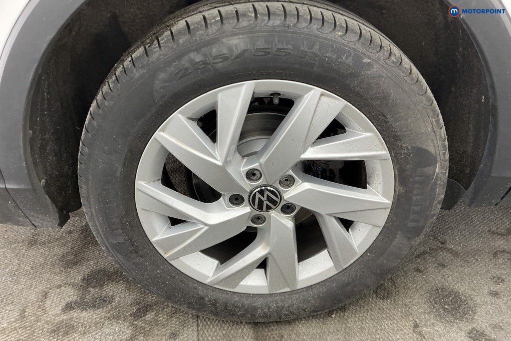 Volkswagen Tiguan Allspace Life Automatic Petrol SUV - Stock Number (1643883) - 32nd supplementary image