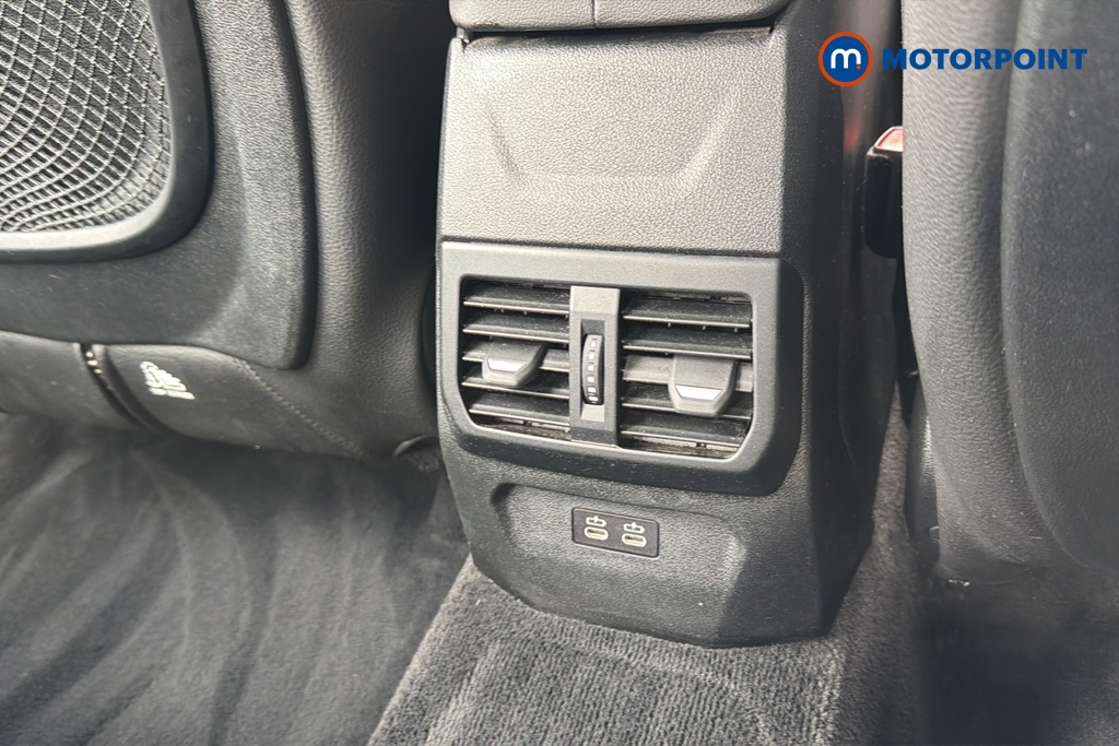 BMW 2 Series Sport Automatic Petrol Saloon - Stock Number (1644328) - 28th supplementary image