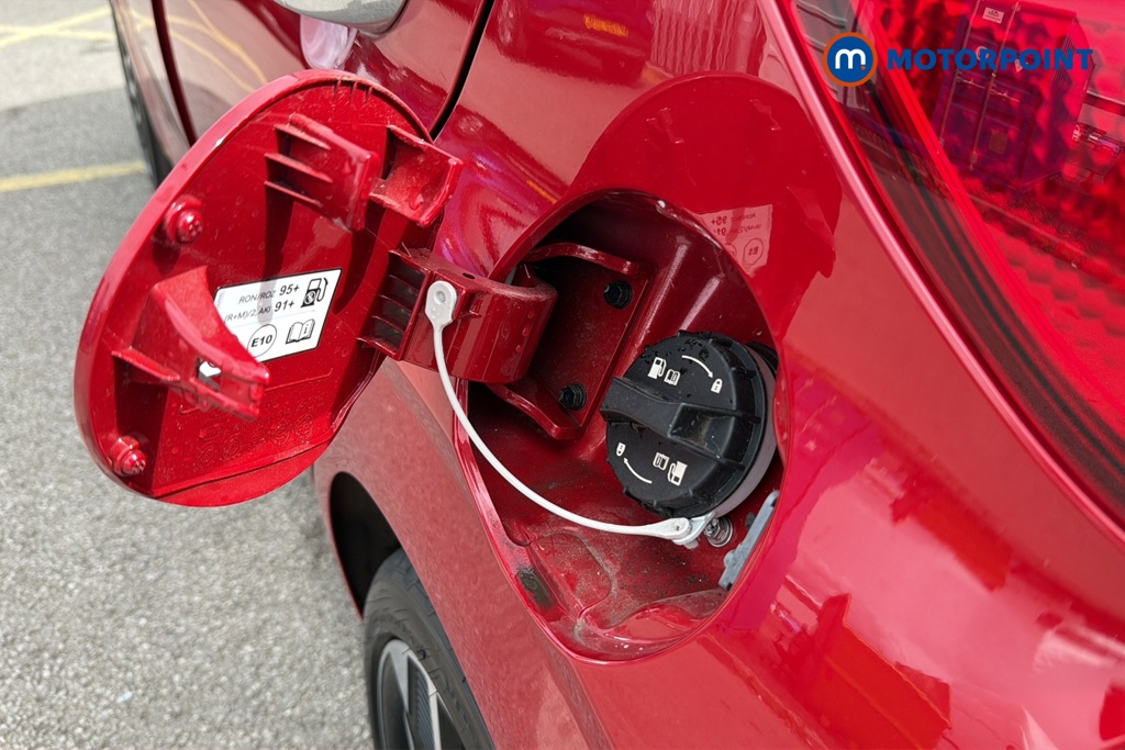 Hyundai I10 Premium Automatic Petrol Hatchback - Stock Number (1644383) - 41st supplementary image
