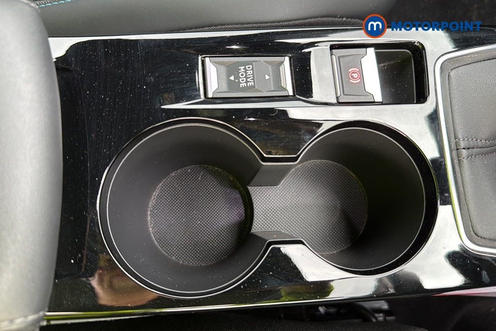 Peugeot 2008 Allure Premium-Plus Manual Petrol SUV - Stock Number (1594614) - 16th supplementary image