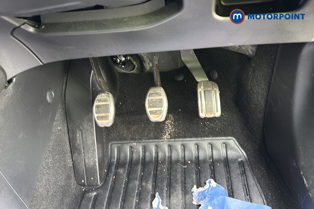 Peugeot 2008 Allure Premium-Plus Manual Petrol SUV - Stock Number (1594614) - 24th supplementary image