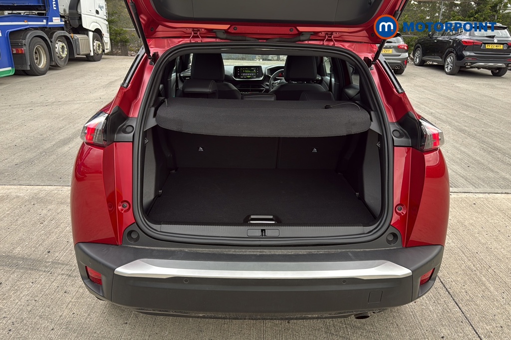 Peugeot 2008 Allure Premium-Plus Manual Petrol SUV - Stock Number (1594614) - 30th supplementary image