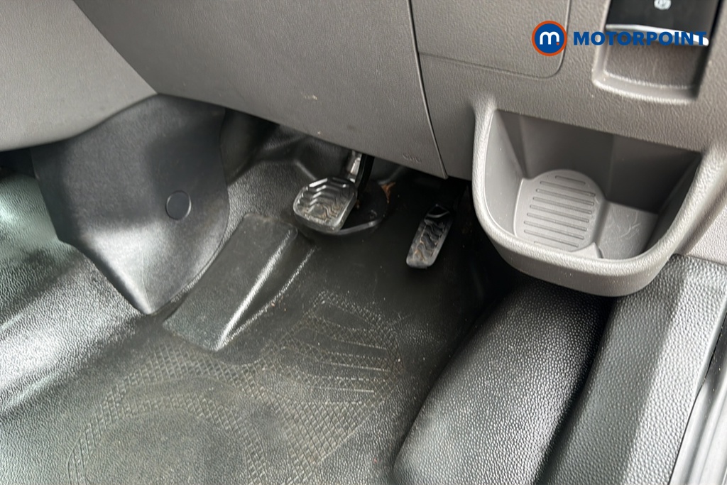 Ford Transit Limited Automatic Diesel Medium Roof Van - Stock Number (1608650) - 24th supplementary image
