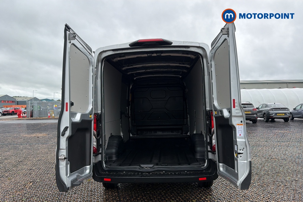 Ford Transit Limited Automatic Diesel Medium Roof Van - Stock Number (1608650) - 30th supplementary image