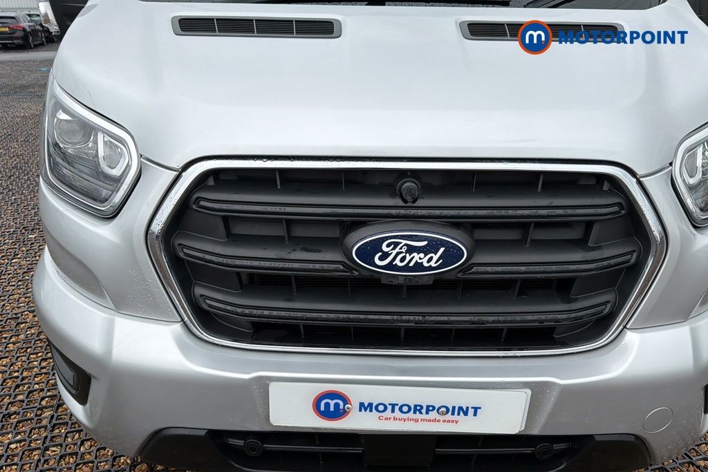 Ford Transit Limited Automatic Diesel Medium Roof Van - Stock Number (1608650) - 43rd supplementary image