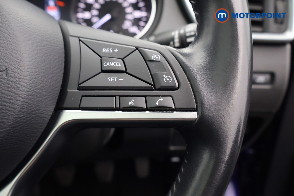 Nissan Qashqai Tekna Manual Petrol SUV - Stock Number (1612651) - 4th supplementary image