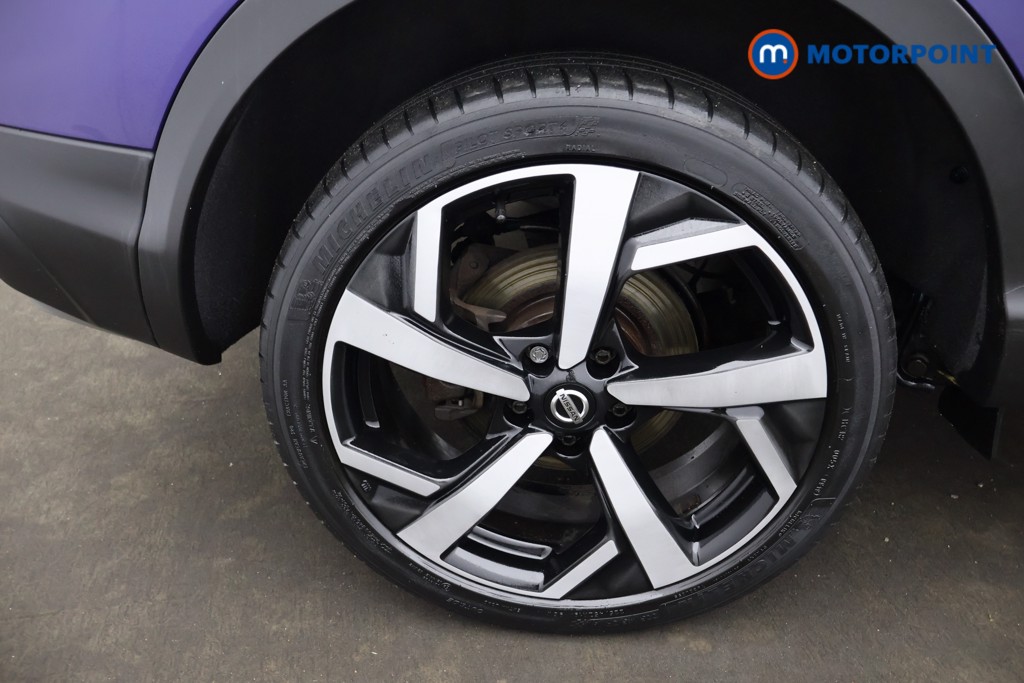 Nissan Qashqai Tekna Manual Petrol SUV - Stock Number (1612651) - 12th supplementary image