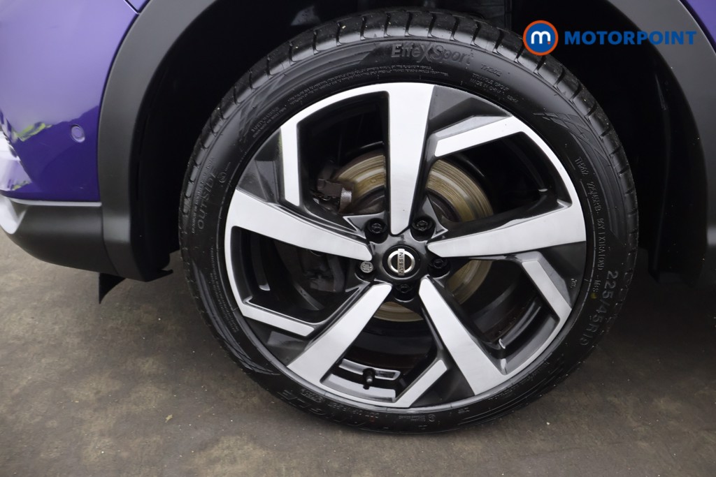 Nissan Qashqai Tekna Manual Petrol SUV - Stock Number (1612651) - 14th supplementary image