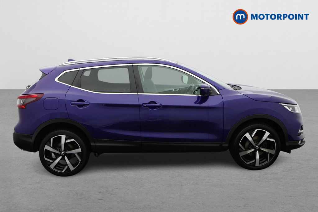 Nissan Qashqai Tekna Manual Petrol SUV - Stock Number (1612651) - Drivers side