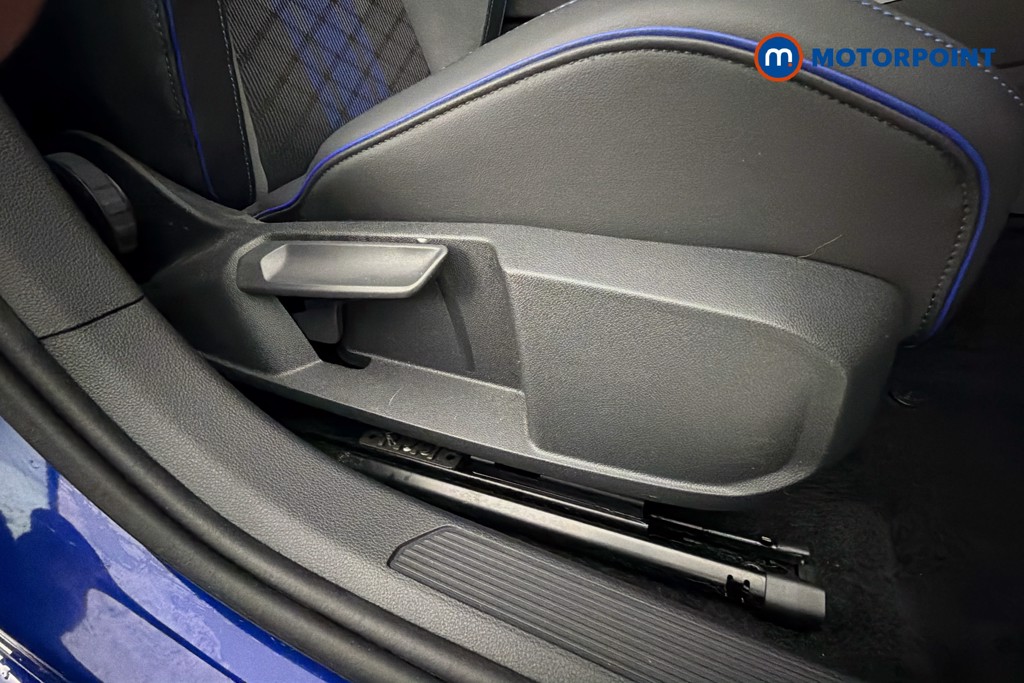 Volkswagen Golf R Automatic Petrol Hatchback - Stock Number (1625762) - 25th supplementary image