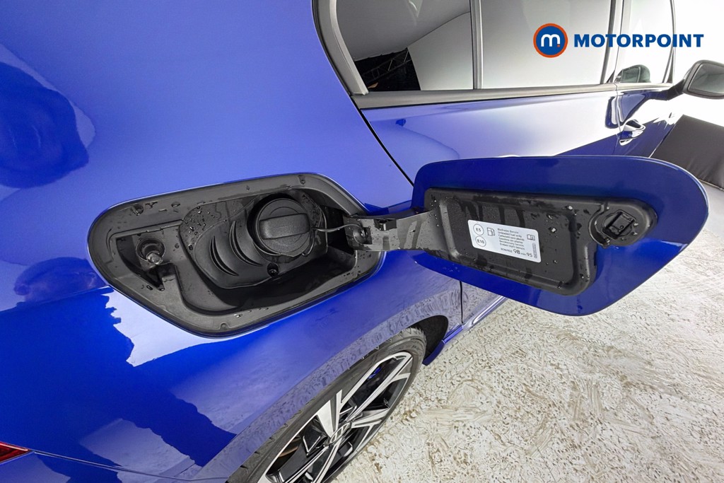 Volkswagen Golf R Automatic Petrol Hatchback - Stock Number (1625762) - 41st supplementary image