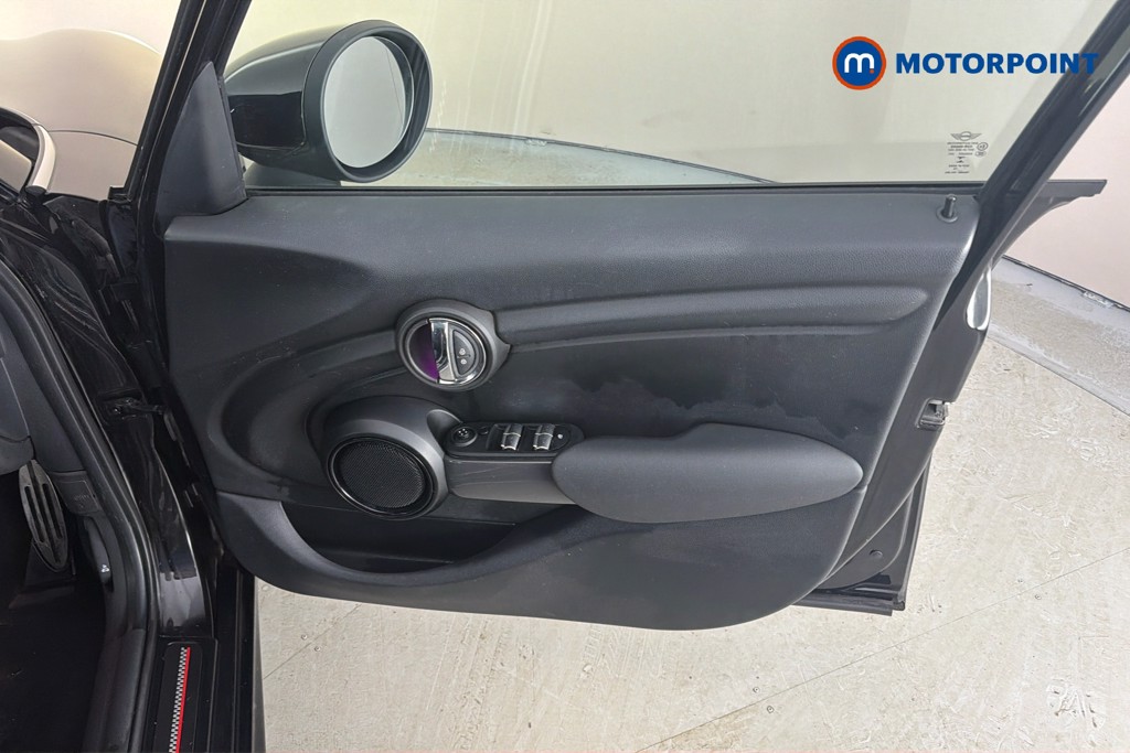 Mini Hatchback Cooper Sport Manual Petrol Hatchback - Stock Number (1631477) - 19th supplementary image