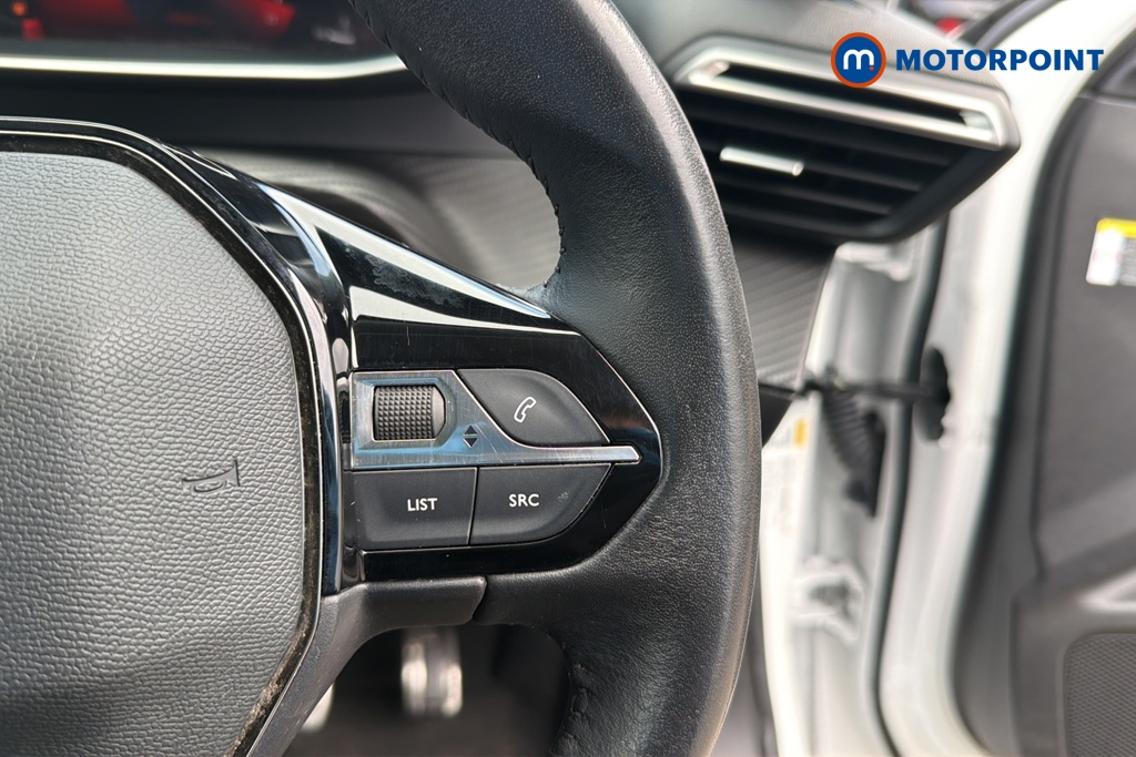 Peugeot 2008 Allure Premium-Plus Manual Petrol SUV - Stock Number (1632091) - 3rd supplementary image