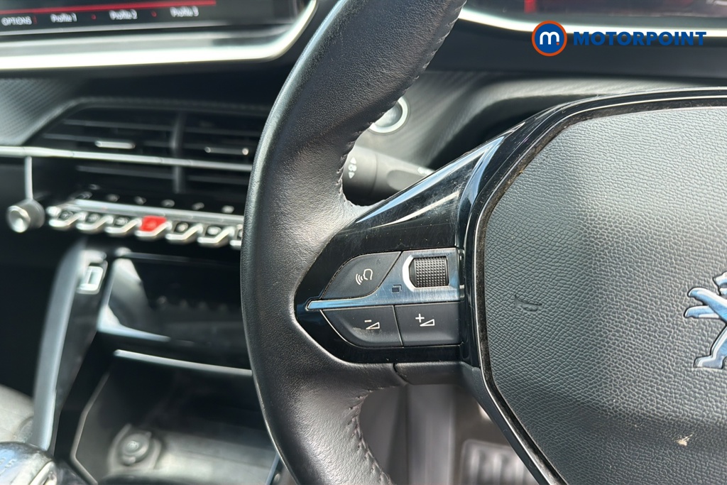 Peugeot 2008 Allure Premium-Plus Manual Petrol SUV - Stock Number (1632091) - 4th supplementary image