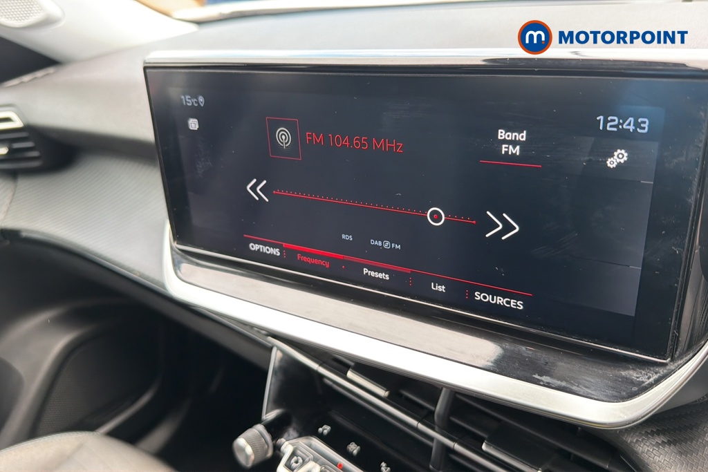 Peugeot 2008 Allure Premium-Plus Manual Petrol SUV - Stock Number (1632091) - 8th supplementary image