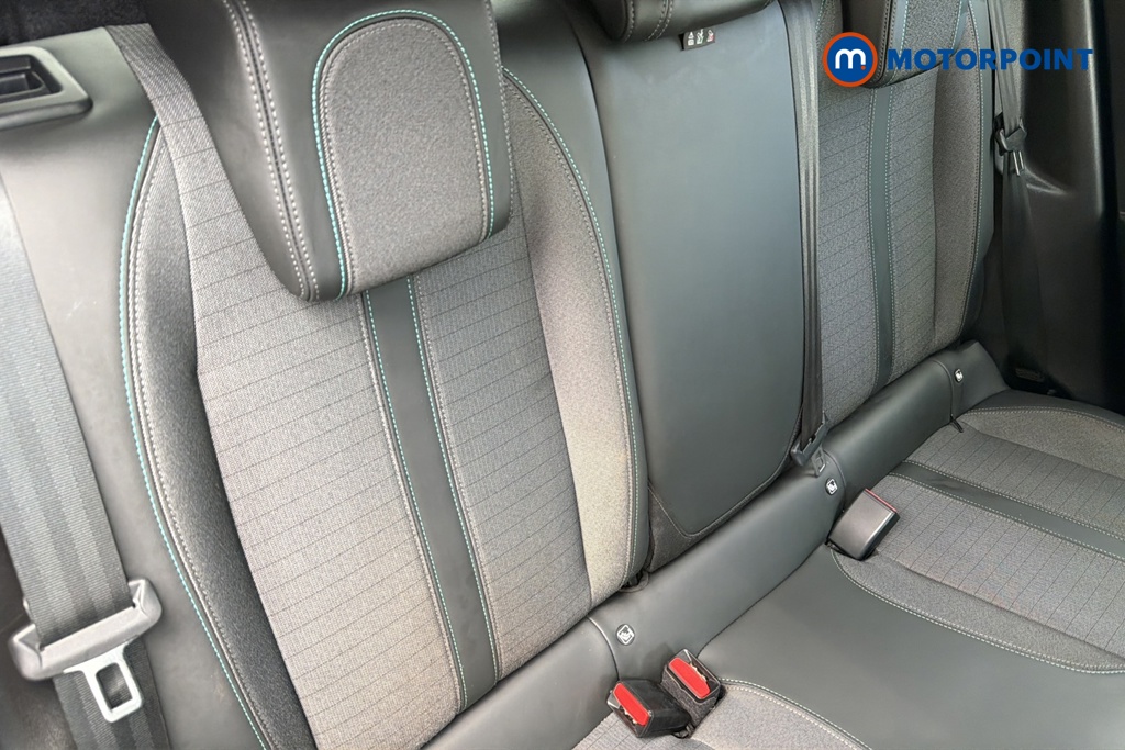 Peugeot 2008 Allure Premium-Plus Manual Petrol SUV - Stock Number (1632091) - 25th supplementary image