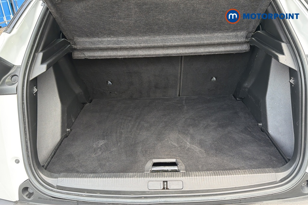 Peugeot 2008 Allure Premium-Plus Manual Petrol SUV - Stock Number (1632091) - 30th supplementary image